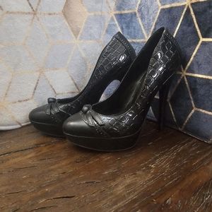 Charles David Black Pumps size 7